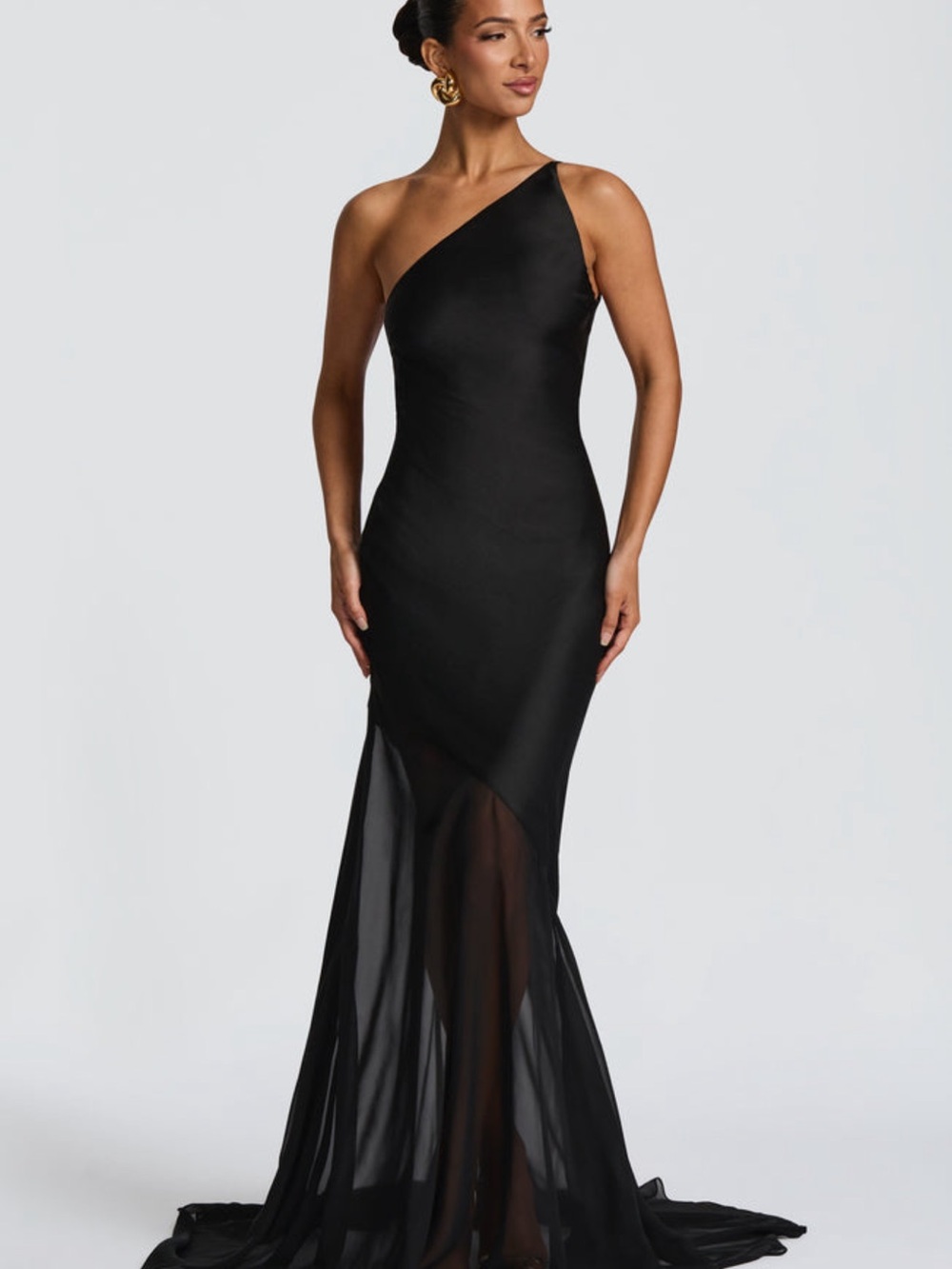 Sophisticated One-Shoulder Black Evening Dress